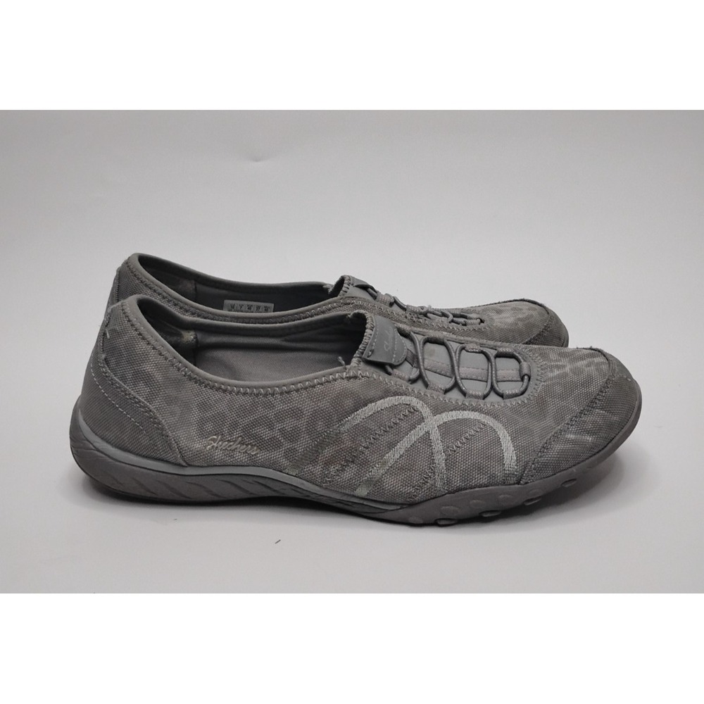 Skechers Women's 10 Breathe Easy Relaxed Fit Slip-On Walking Shoes‎